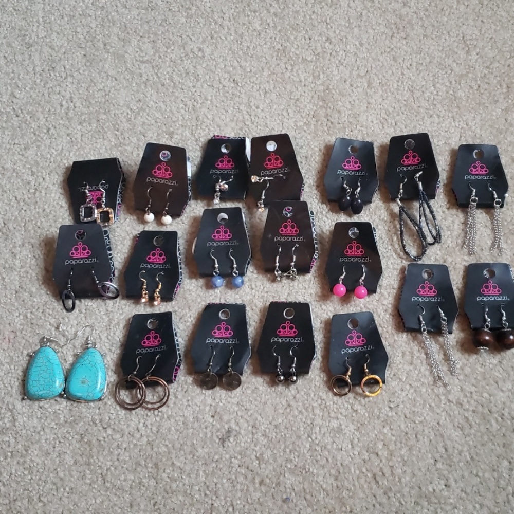 19 pr earrings
